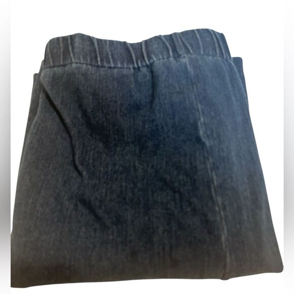 Isaac Mizrahi Live Denim Skort - Picture 16 of 16